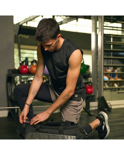 CAMISETA SIN MANGAS CORE NEGRO